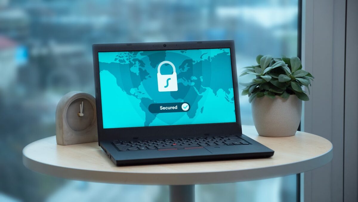 Netværkssikkerhed i 2025: Beskyt Din Virksomhed mod Cybertrusler